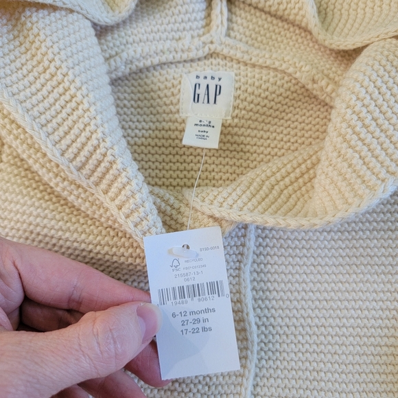 🆕️6-12M Gap Cream Knit Cardigan/Jacket - Picture 3 of 4